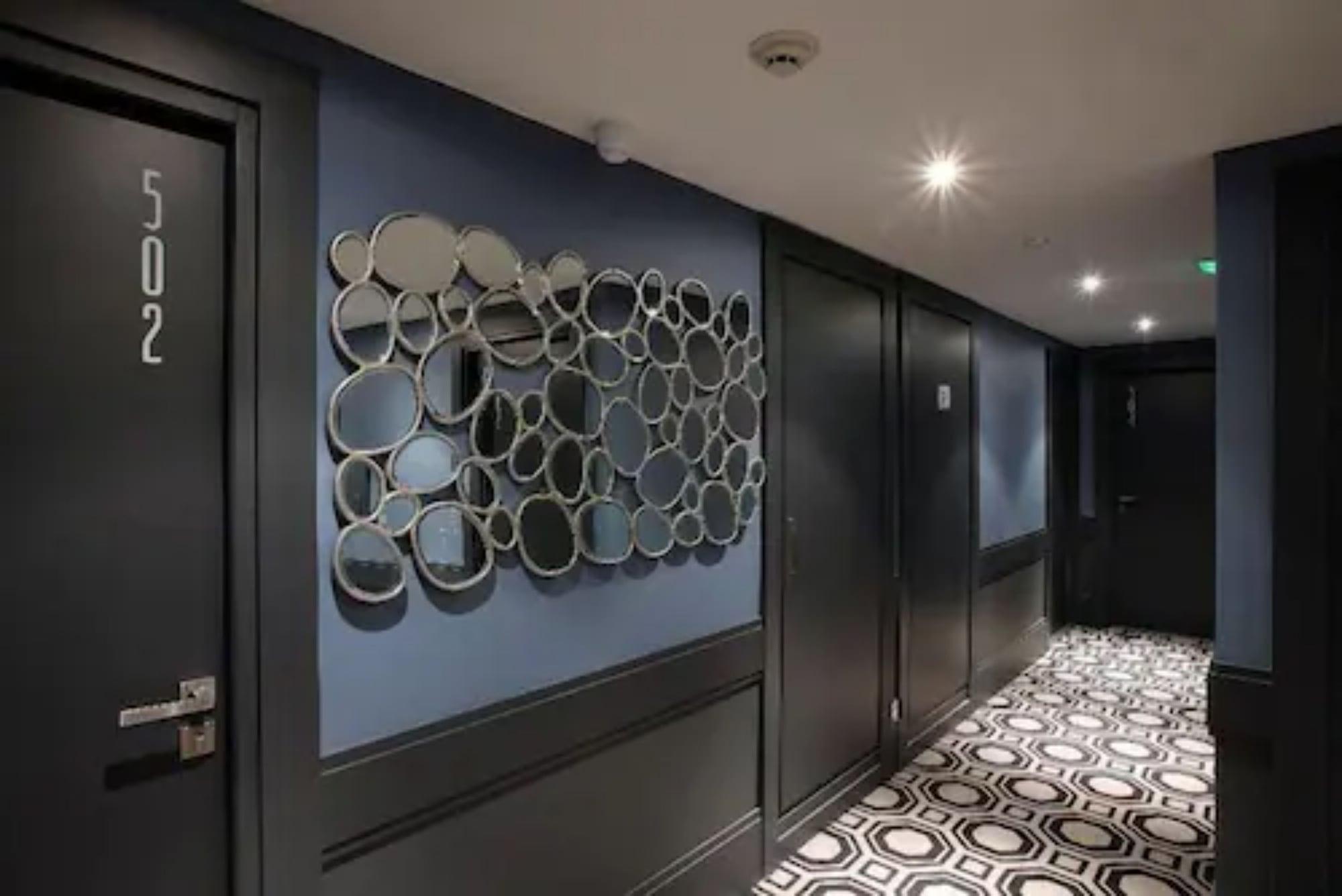 Hotel Le Cinq Hyper - Centre ชองเบรี ภายใน รูปภาพ